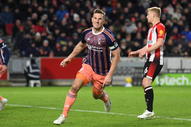 而非裁判 而非裁判